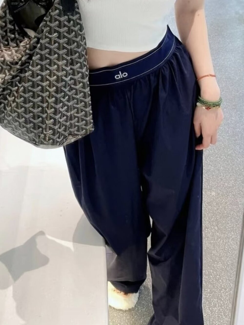 NWT Alo Yoga Navy Suit Up Trouser (Regular 30 inch)💵-Suitable for any occasion - Picture 1 of 7